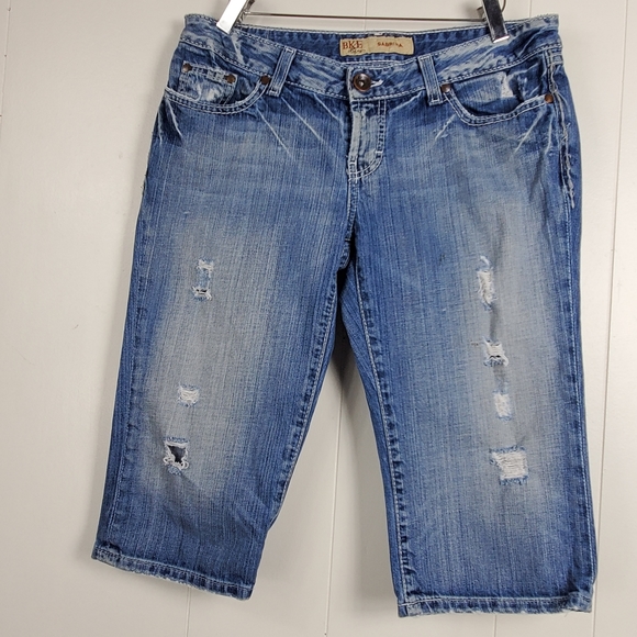Bke Sabrina  bermuda style factory distressed shorts size 28 - Picture 1 of 16